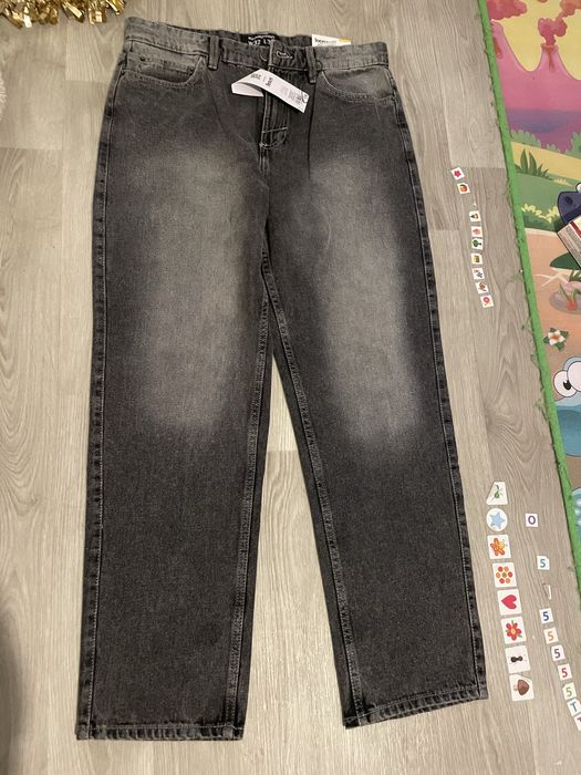 Джинси чоловічі сірого кольору