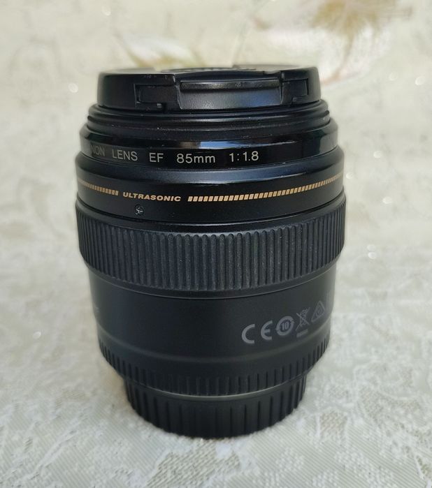Canon EF 85мм ф1.8