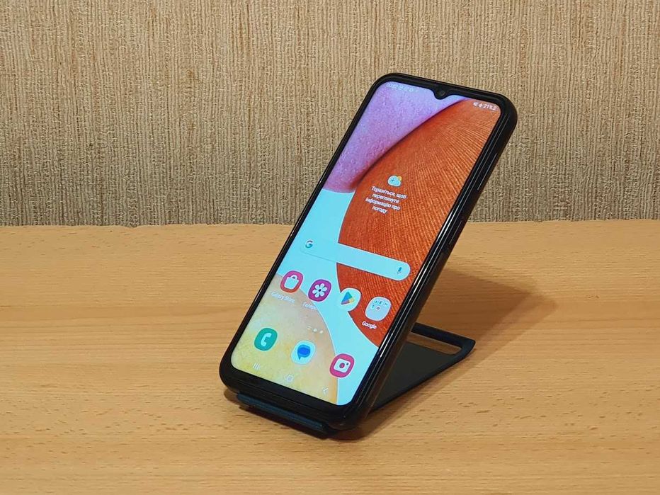 Смартфон Samsung Galaxy A14 SM-A145F 4/64Gb NFC Duos 5000 мА·год Black / Silver Оригінальний