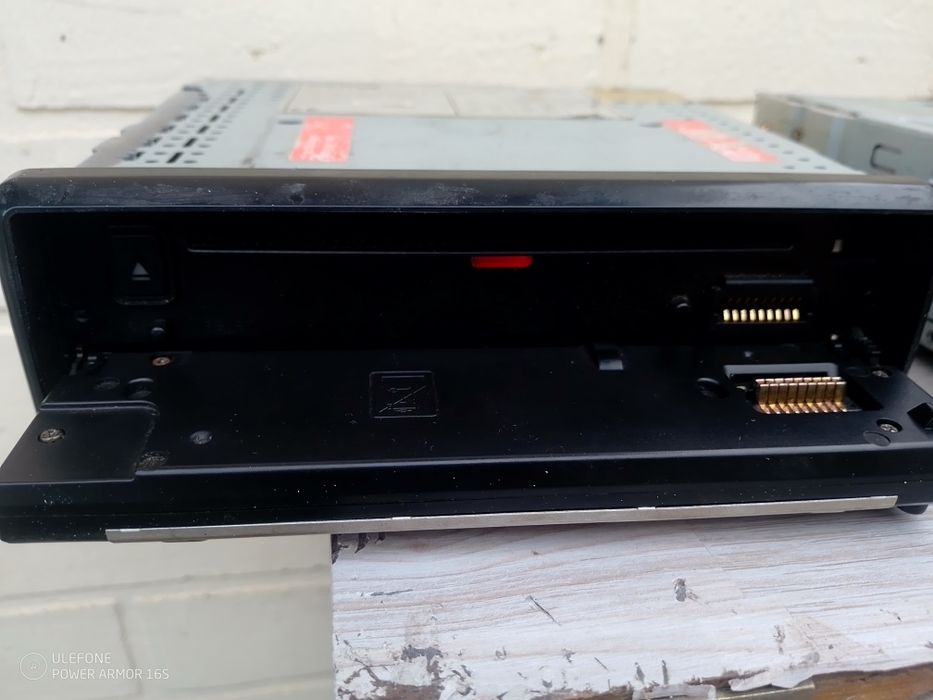 Автомагнитола рабочая.