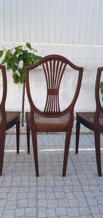 Conjunto 4 Cadeiras de jantar  em Madeira e Palhinha Hepplewhite