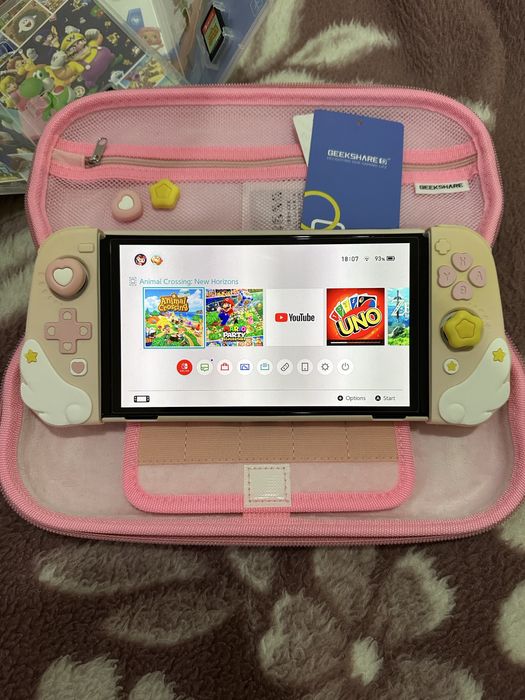 Nintendo Switch OLED - Branca + 2 jogos