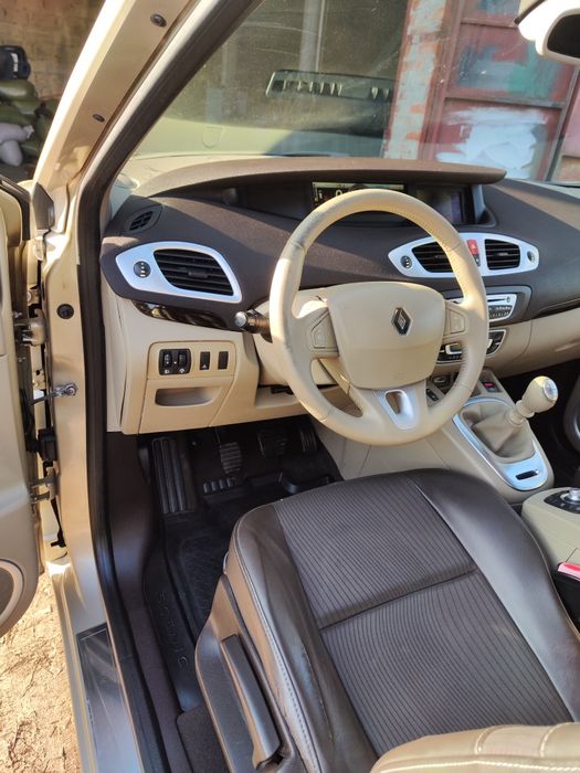 Renault Scenic Megane 2010 lll покоління Рено Сценік  Меган