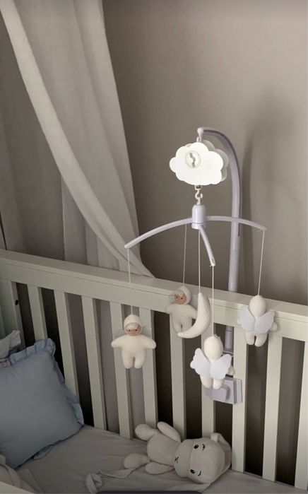 Karuzela aniołki z pozytywką chmurką Caramella