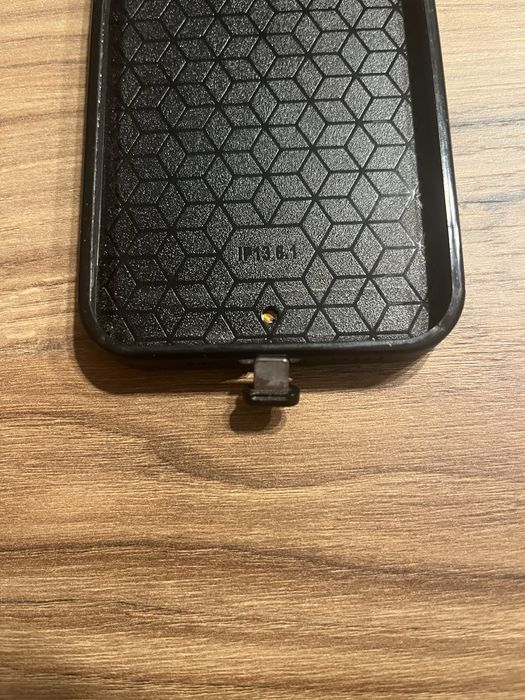 Etuii iphone 13.