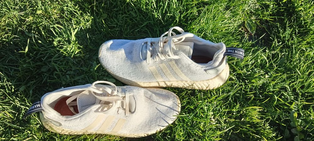 Оригінальні кросівки Adidas 46 розмір