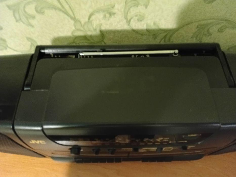 Вінтажний магнітофон JVC PC-W222