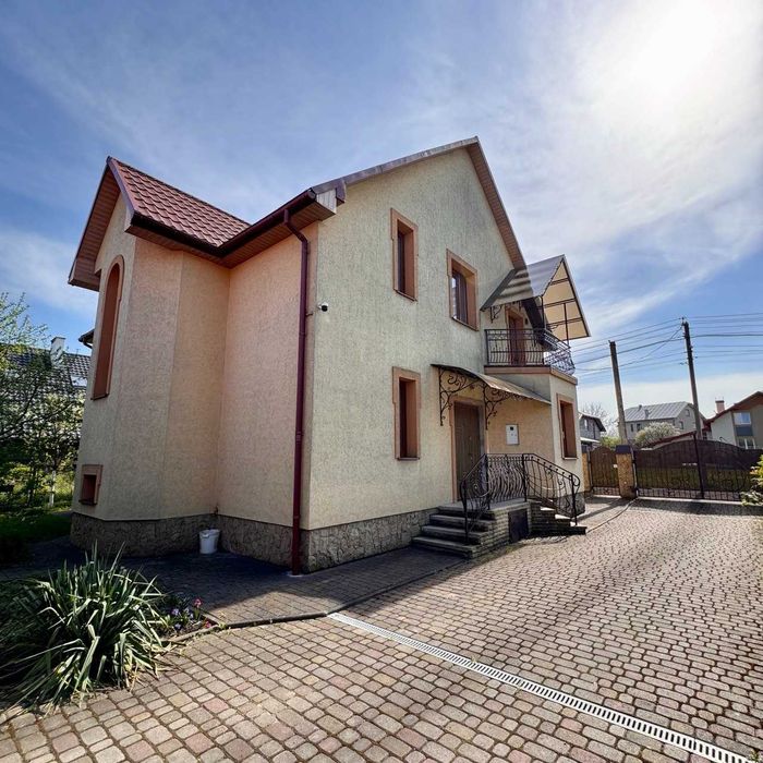 Продаж затишного будинку в с.Крихівці без комісії