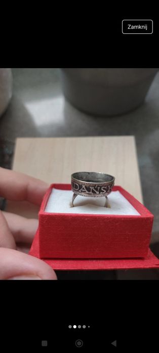 Pierścionek sygnet Rytosztuka herb Gdańska MET