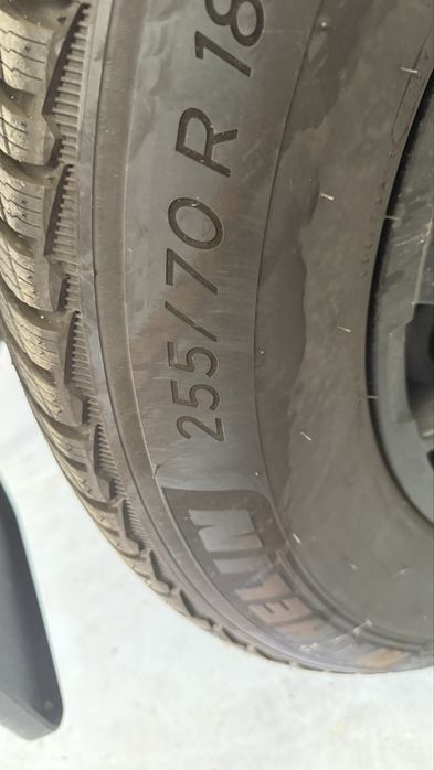 Jogo de 5 pneus MICHELIN 255/70 R18