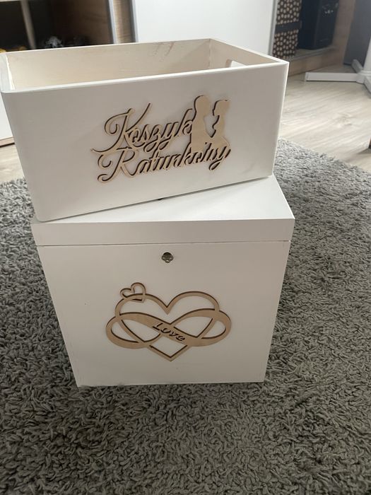 Skrzynja na koperty i koszyki ratunkowe