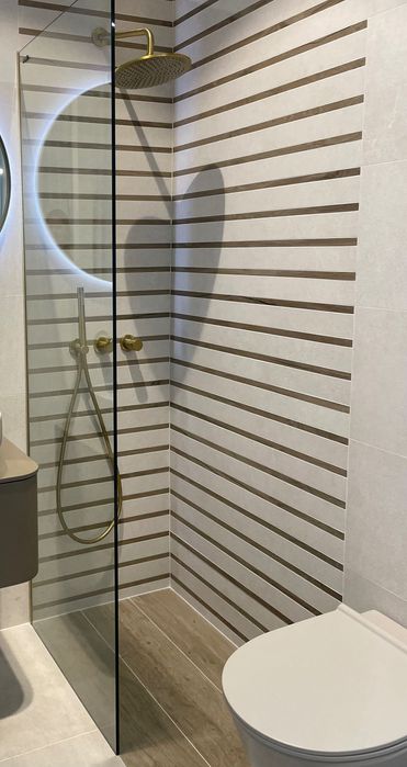 Remodelação, Instalação de Base de duche / entre outros