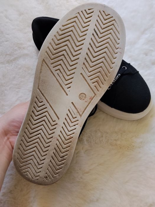 Жіночі кеди в стилі Max Mara