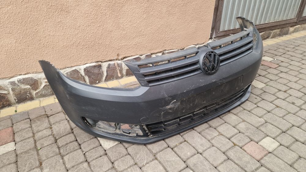 Бампер передній VW Caddy III 2010-2015 Фольксваген Кадді