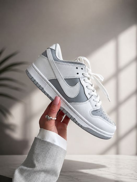 Кросівки жіночі Nike