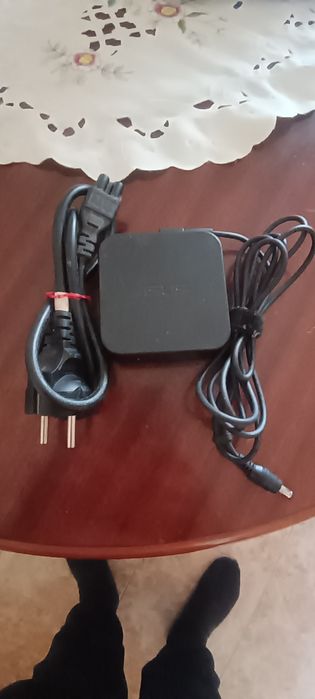 Carregador original ASUS de 65W