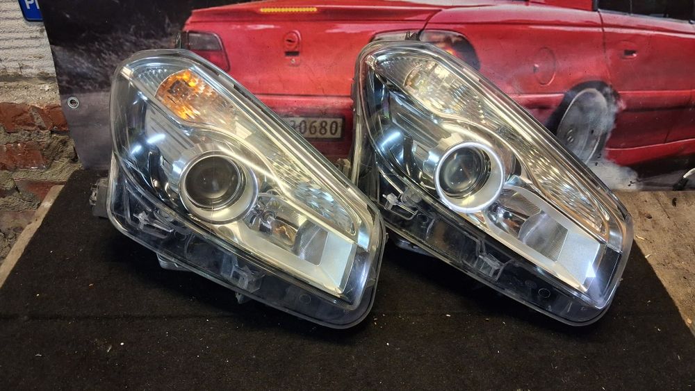 Передня права фара Nissan Qashqai j10 рестайлинг ксенон