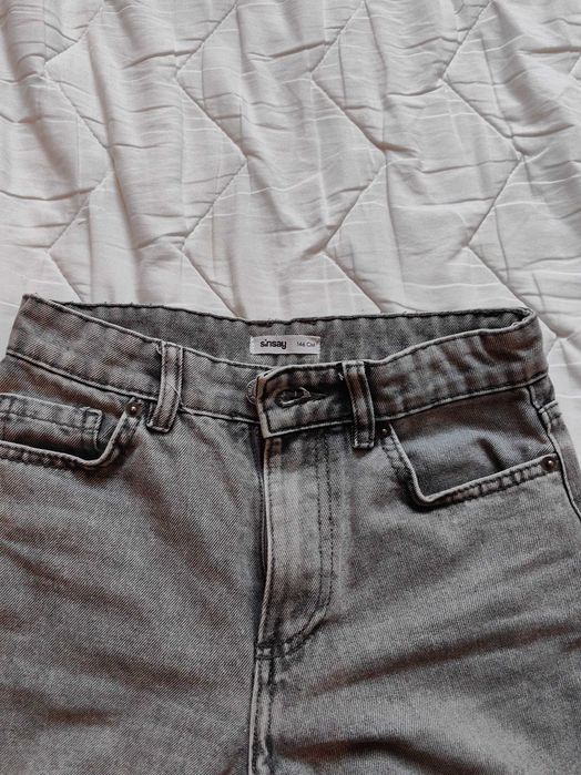 Spodnie jeansowe sinsay szare 146