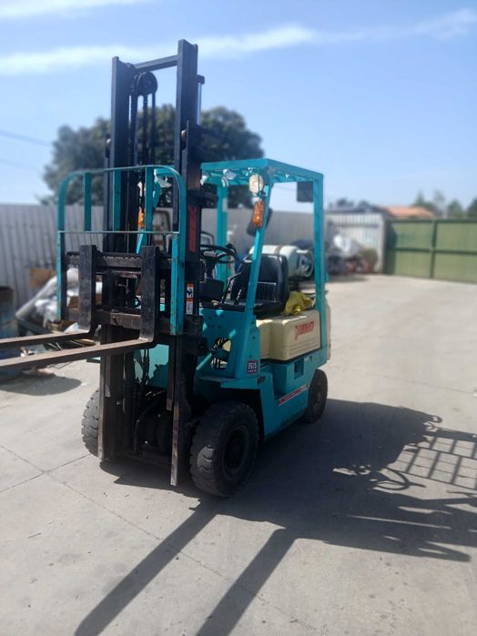 Vendo Empilhador YANG FG15 a GPL
