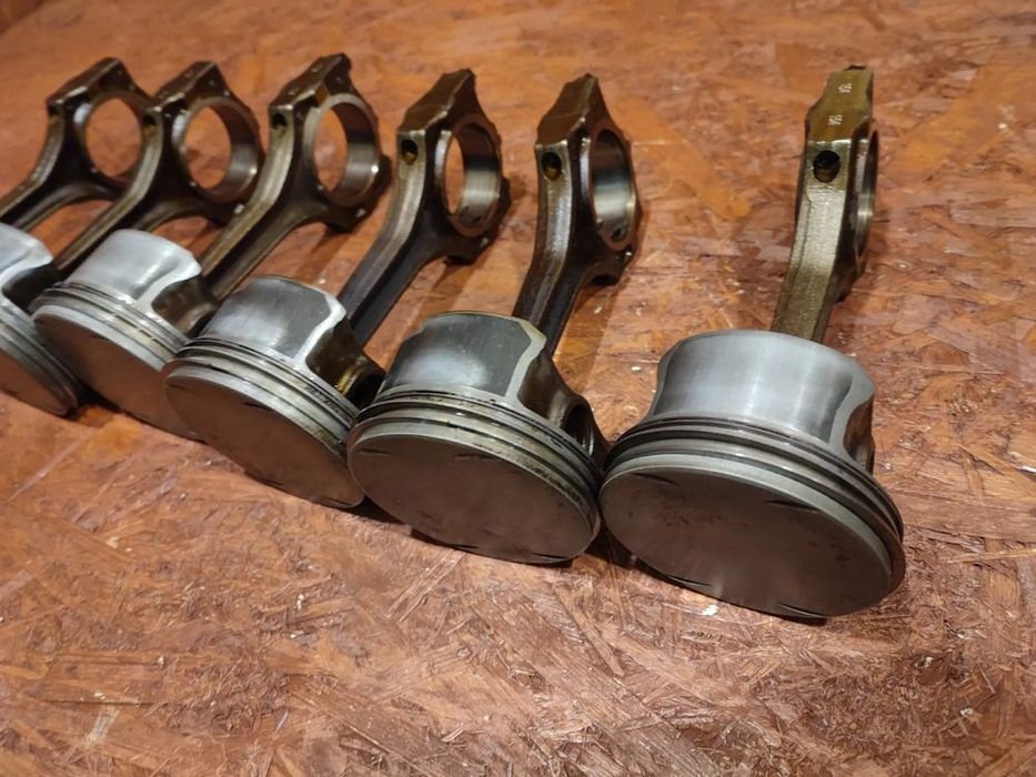 bmw e46 / e39 / e53 / e60 / e65 / e66 / e83 / e85 / z3 oryginalne tło