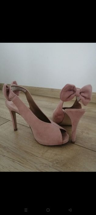 Buty rozmiar 36. Obcasy