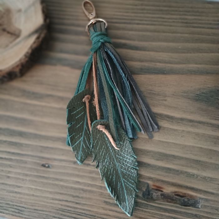 Przypinka do torebki, breloczek, chwost