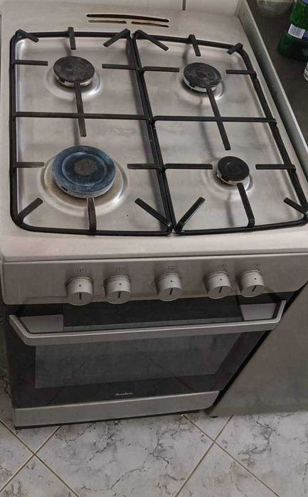 Kuchnia gazowa / Inox , srebrna /  szer. 50 cm