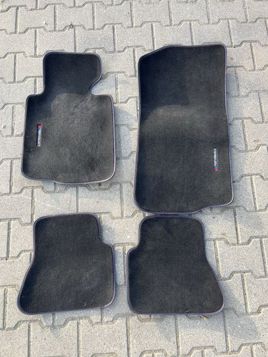 Dywaniki welurowe BMW E46 cabrio coupe mperformens