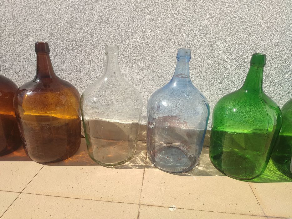 Garrafões de vidro antigos já não fabricam | Garrafa MICA DECORATIVOS