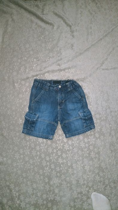 Spodenki jeansowe chłopięce rozm.104