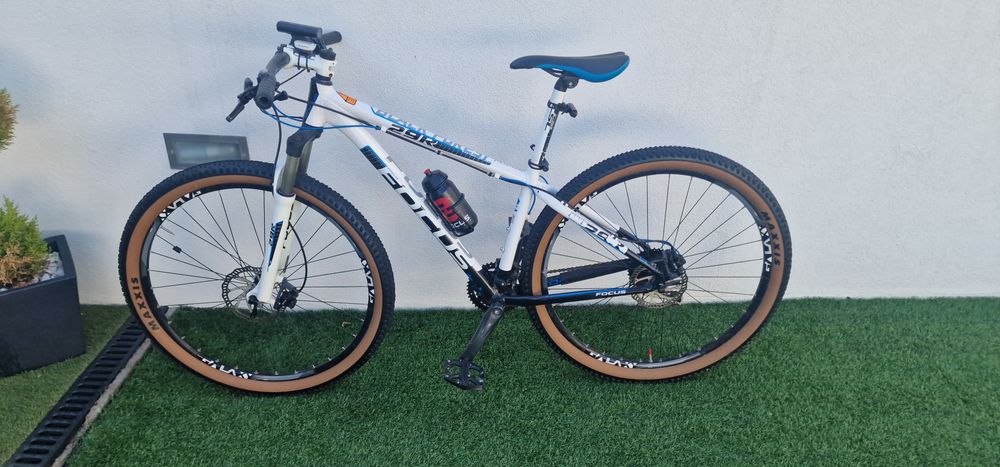 Vendo bicicleta roda 29 marca Focus
