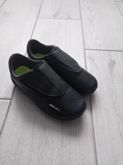 Сороконіжки Nike 19 см