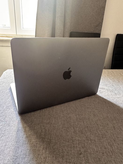 MacBook 13” i5 2017