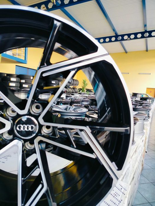 Felgi aluminiowe Audi 19 cali A4 A3 A5 A6V A7 A8 Q3 Q5 Q7