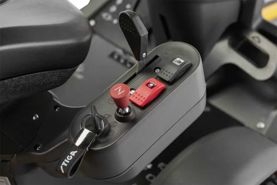 Traktor ogrodowy Stiga Park 500 WX + agregat Combi 100 Q Plus