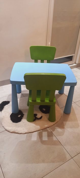 Stolik i 2 krzesla ikea dla dzieci