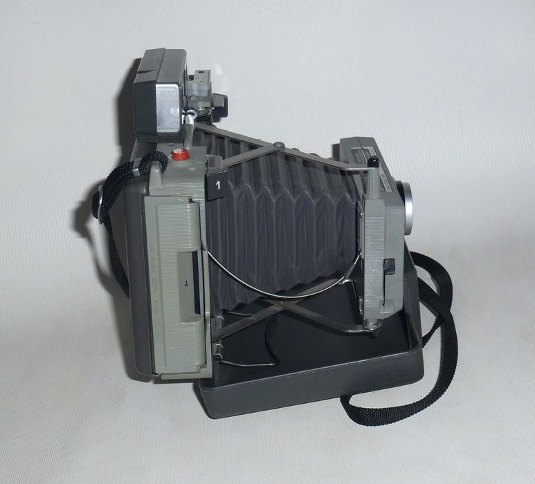 Polaroid 440 Автоматична складна фотокамера  для миттєвої зйомки
