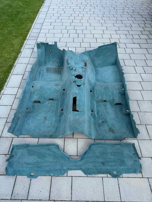 DYWAN BMW E36 COUPE zielony turkusowy rarytas podłoga tapicerka dywany