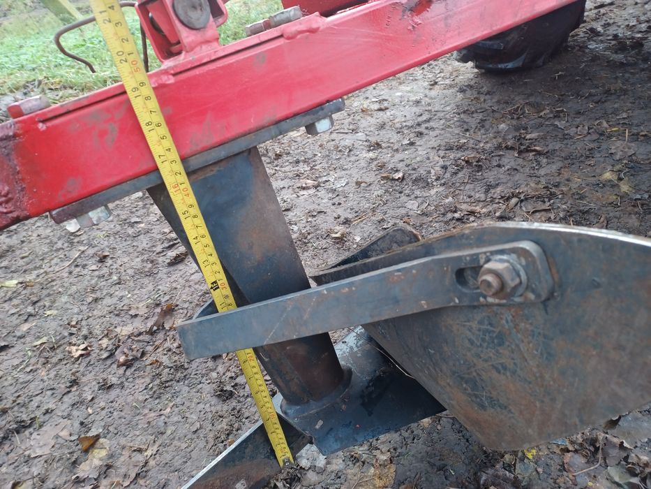 Плуг 2-25 на мінітрактор