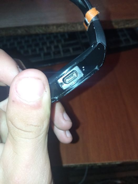 Продам смарт годиник строчно