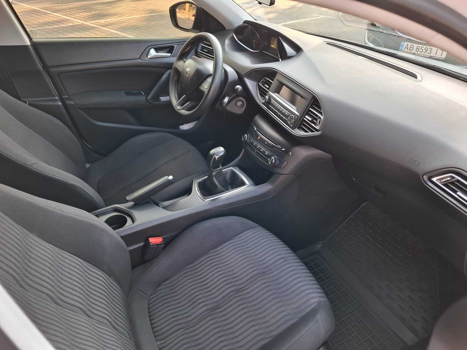 Продам Peugeot 308 SW 1,6D 2017р.