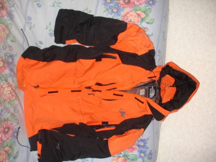 Лыжная всепогодная курточка