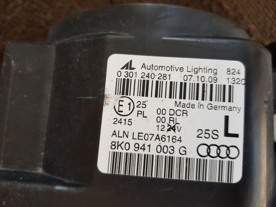 Farol esquerdo bi xenon direcional Audi A4 8k - 8k0941003 G