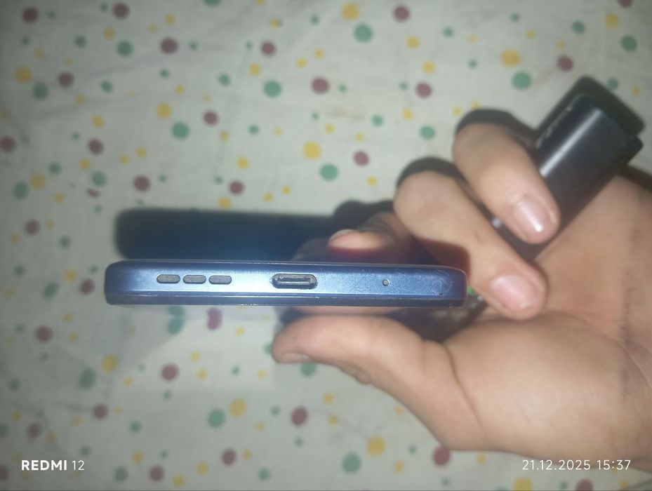 Продам телефон в не плохом состоянии moto g 24 power срочно