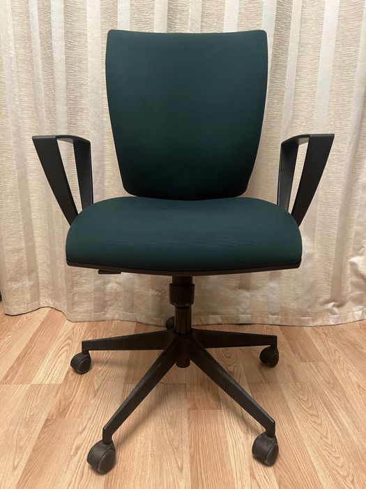 Кресло офисное.Крісло офісне.LD Seating LYRA 232.Italy.Италия.Стул.