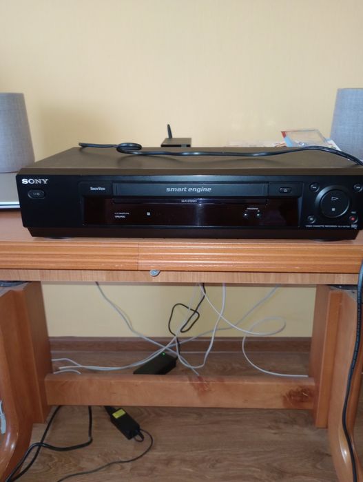 Sprzedam magnetowid Sony SLV-SX730