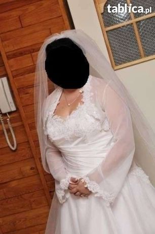 Wyjątkowa krótka suknia ślubna