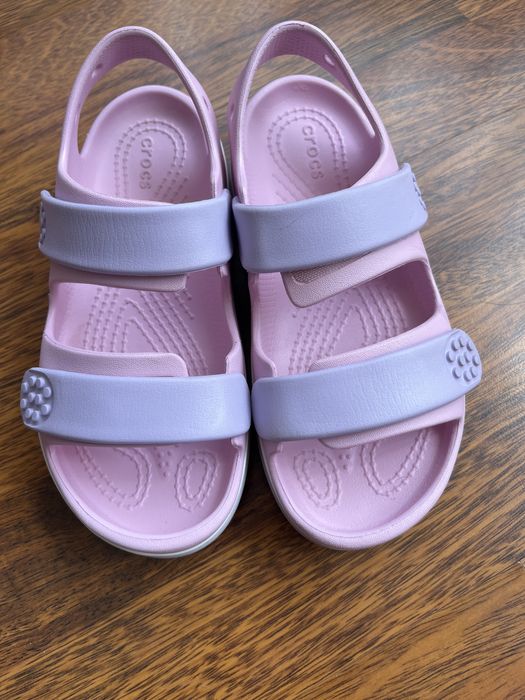 Продам сандали crocs размер 32-33