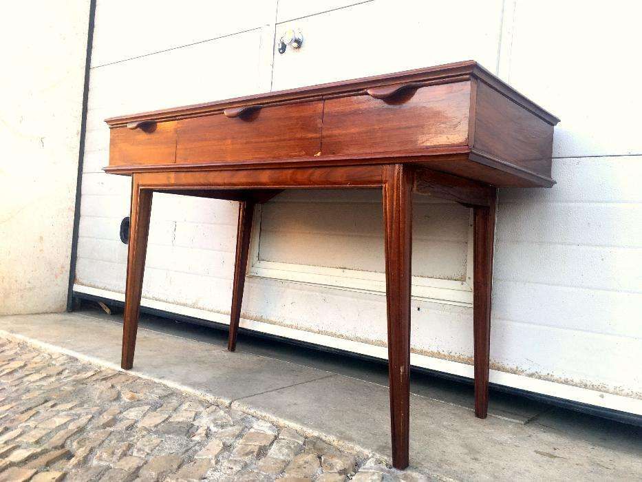 Consola olaio vintage 116comp X 48prof X 73alt