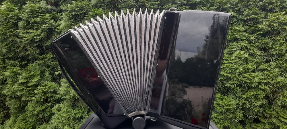 Akordeon Hohner Student 72 basy 3 chóry